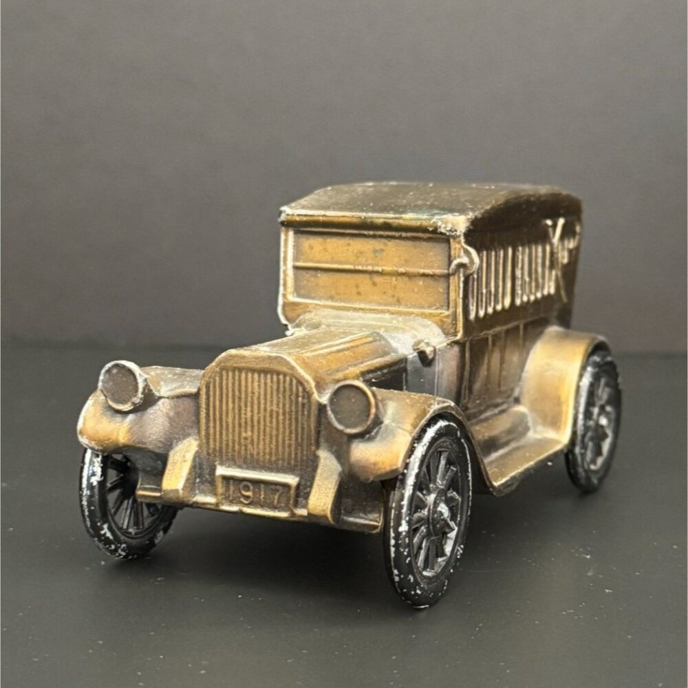 Vintage Banthrico 1917 Cast Metal Car Coin Bank With Rolling Wheels Corydon Stat
